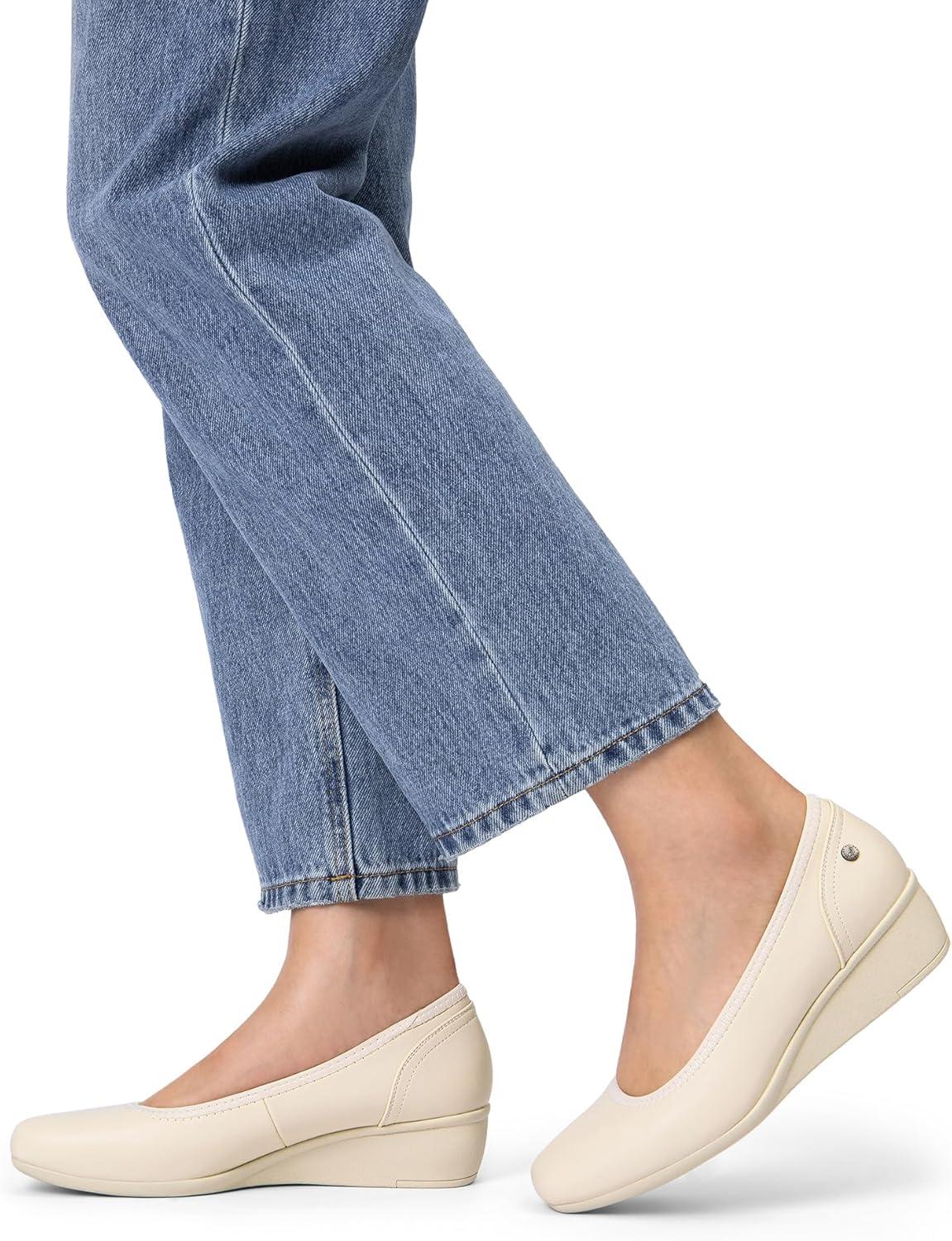 imageDREAM PAIRS Womens Wedge Shoes Closed Toe Low Heel Pumps Comfotable Dress ShoesBeigepu
